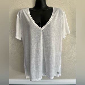 Victoria’s Secret T-shirt, size L